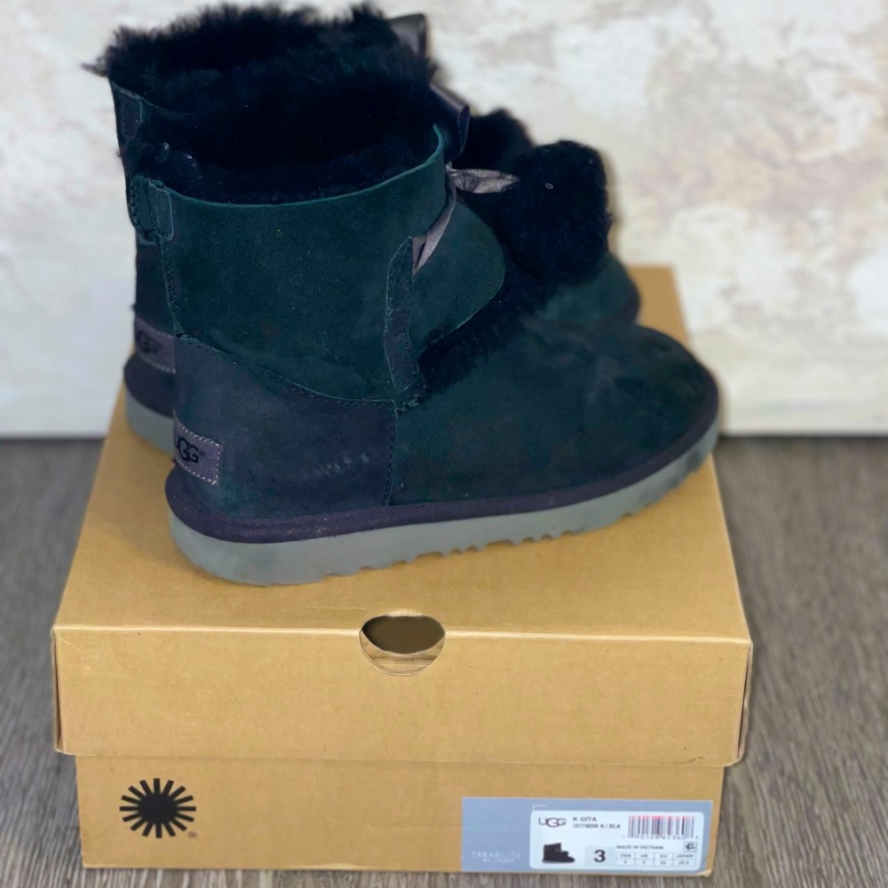 Kids Ugg // K Gita Pull-on Boot